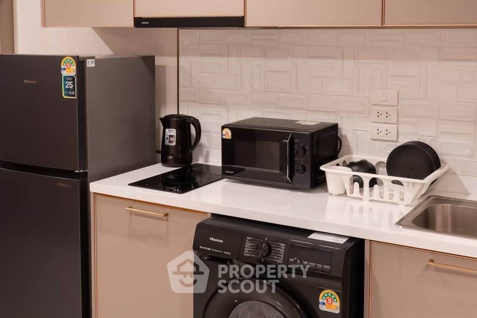 picture High-Floor 1-BR 68 Sqm At Nusa State Tower Condo, 400m BTS Saphan Taksin (ID 3123406) - 8/29