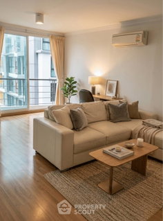 Near MRT Sutthisan (100m) 1-BR Condo For Sale, Chateau In Town Ratchada 20 (ID 2386079)