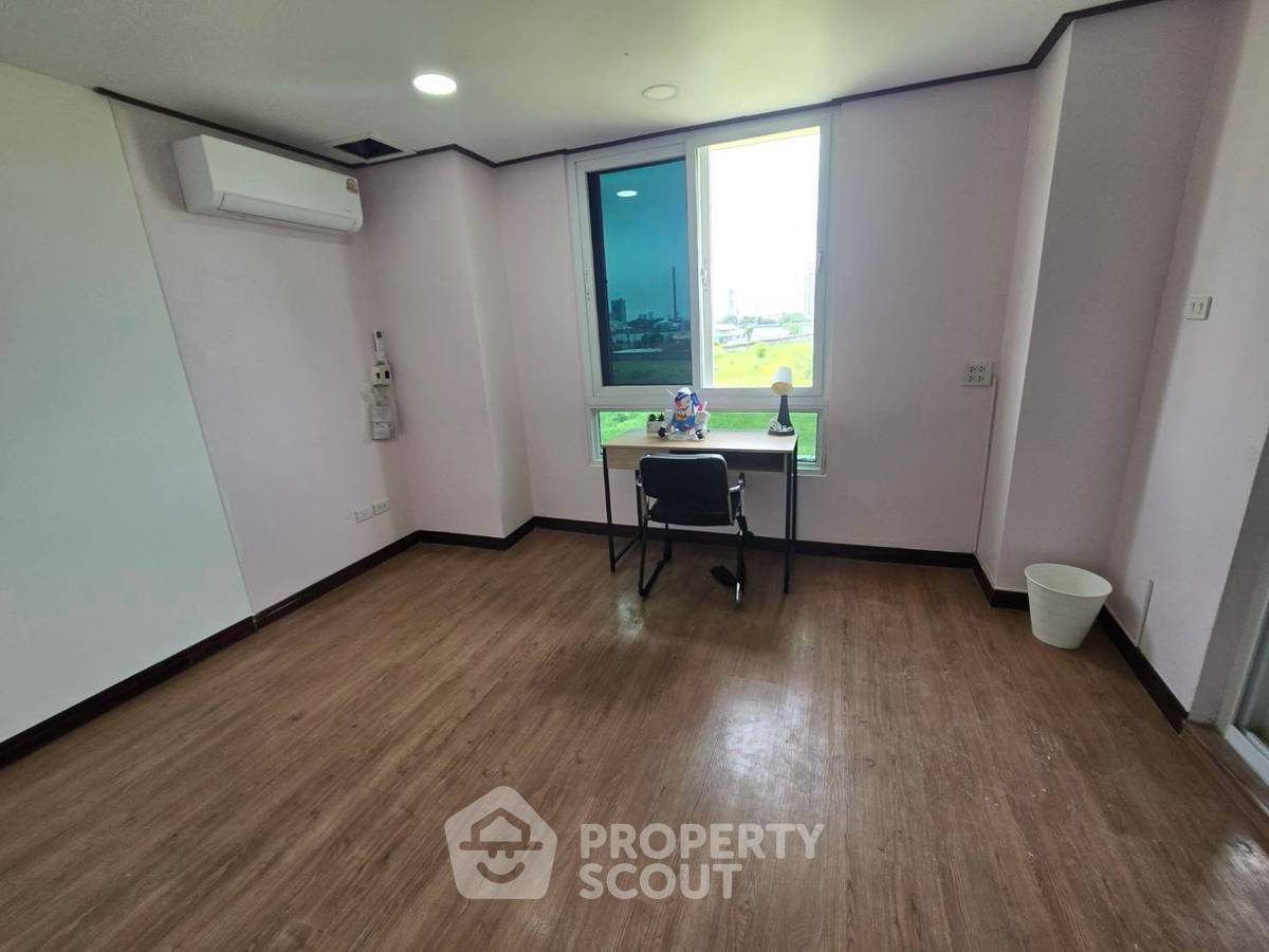 รูป คอนโด 3 ห้องนอนให้เช่า โครงการเจริญนคร ริเวอร์ เพลส ใกล้ท่าจอดเรือธนบุรี (ID 3120009) - รูปที่ 9/18