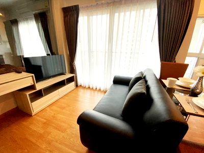 Condos for rent Kasem Rat Hospital Bang Khae : Condo for rent parkland phetkasem 