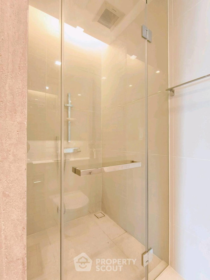 picture High-Floor 2-BR 65 Sqm At The Saint Residences, MRT Phahon Yothin 100m (ID 3126384) - 20/28