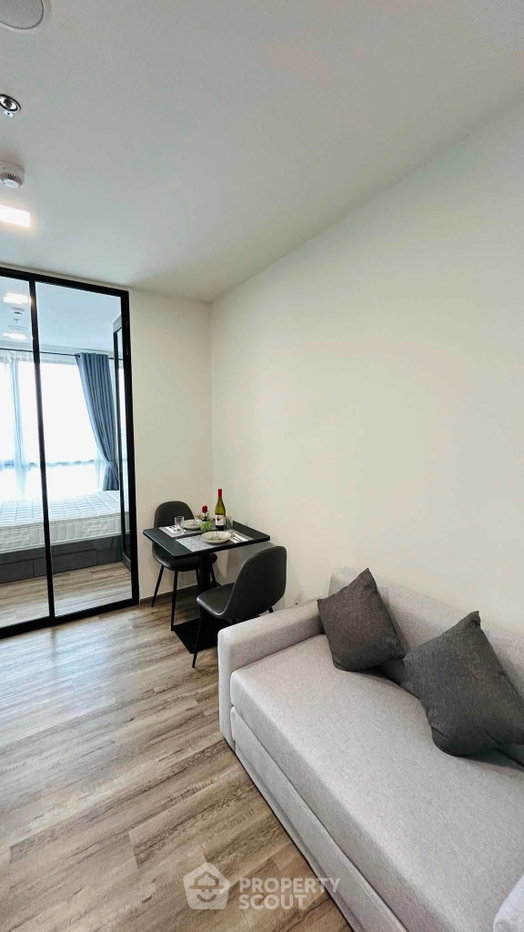 picture 1-BR Condo In Modiz Vault Kaset Sripatum, 10th-Floor • BTS Kasetsart University (ID 3122463) - 3/38