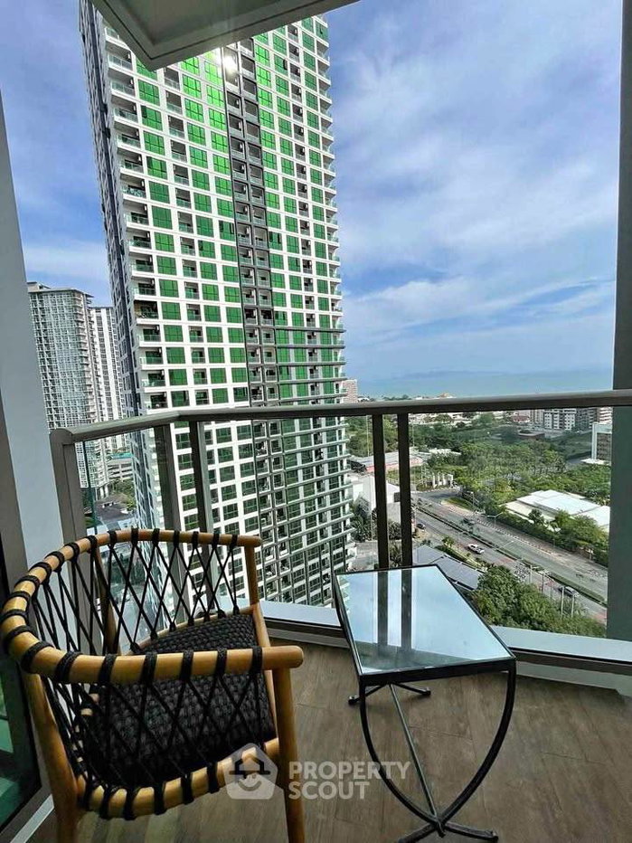 picture Pet-Friendly 1-BR Condo, The Riviera Ocean Drive, 17th Floor (ID 2388933) - 2/9