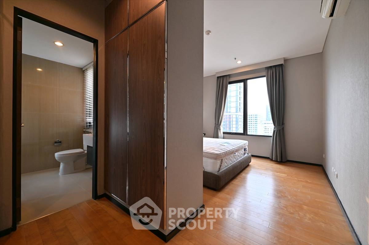picture 2-Bedroom Condo For Rent At Villa Asoke, 200m To MRT Phetchaburi (ID 2650620) - 2/12