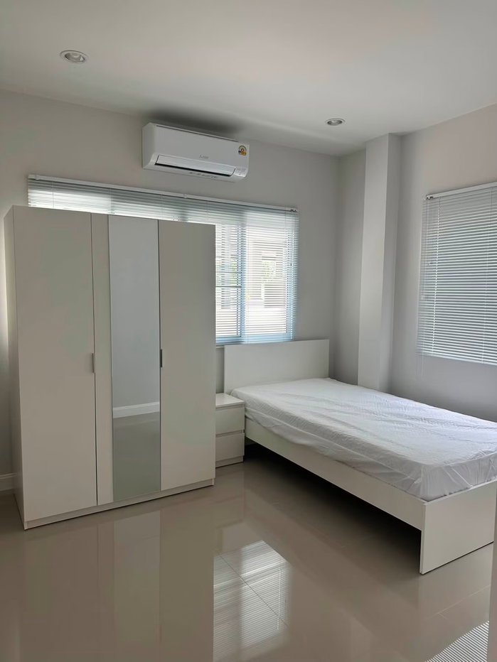รูป 🏡 ให้เช่าบ้านเดี่ยว 2 ชั้น มีพื้นที่สวน ในโครงการคุณภาพ เดินทางสะดวก ทำเลดี บรรยากาศเงียบสงบ พร้อมเฟอร์นิเจอร์ครบชุด ทำเลดีมาก เดินทางสะดวก - รูปที่ 11/14