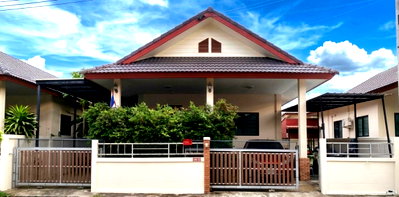 ขายบ้านเดี่ยว : ขายถูก บ้านเดี่ยวชั้นเดียว หมู่บ้านวโรรส 8 บ้านค่าย-ระยอง ทำเลดี เดินทางสะดวก เข้า-ออก ได้หลายเส้นทาง