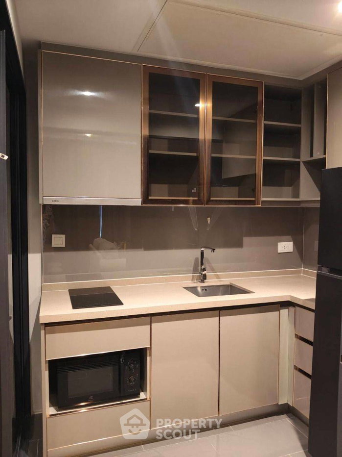 picture 2-BR Condo For Rent At C Ekkamai, 9th Floor Near ARL Ramkhamhaeng (ID 3118212) - 4/15