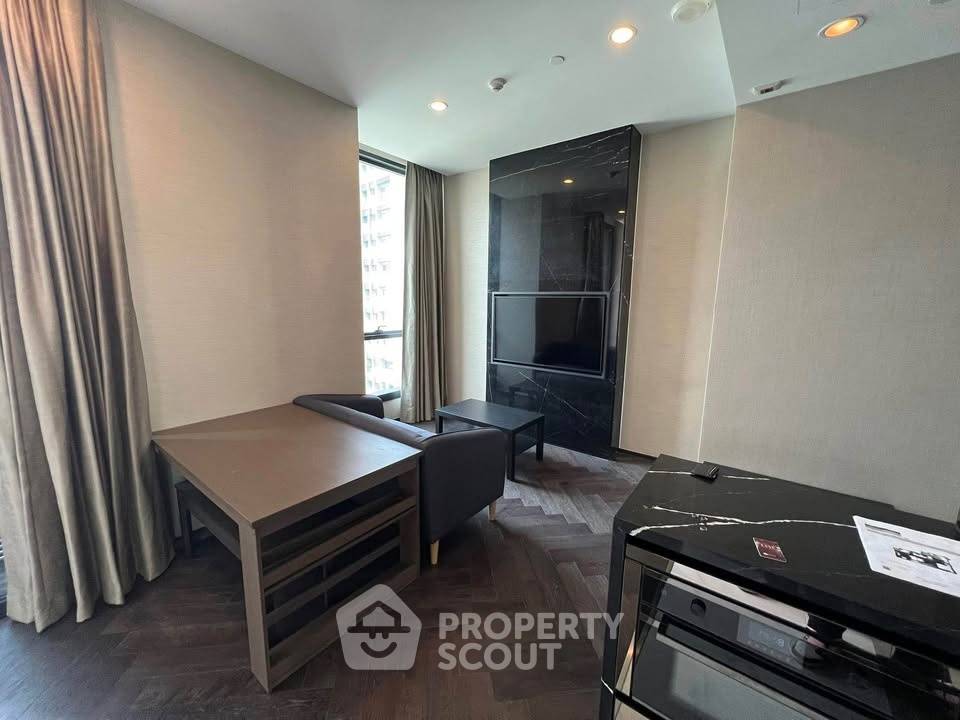 รูป ราคาน่าสนใจ คอนโด 1 ห้องนอน The Esse สุขุมวิท 36 ใกล้ BTS ทองหล่อ 70 ม. (ID 2563784) - รูปที่ 3/7