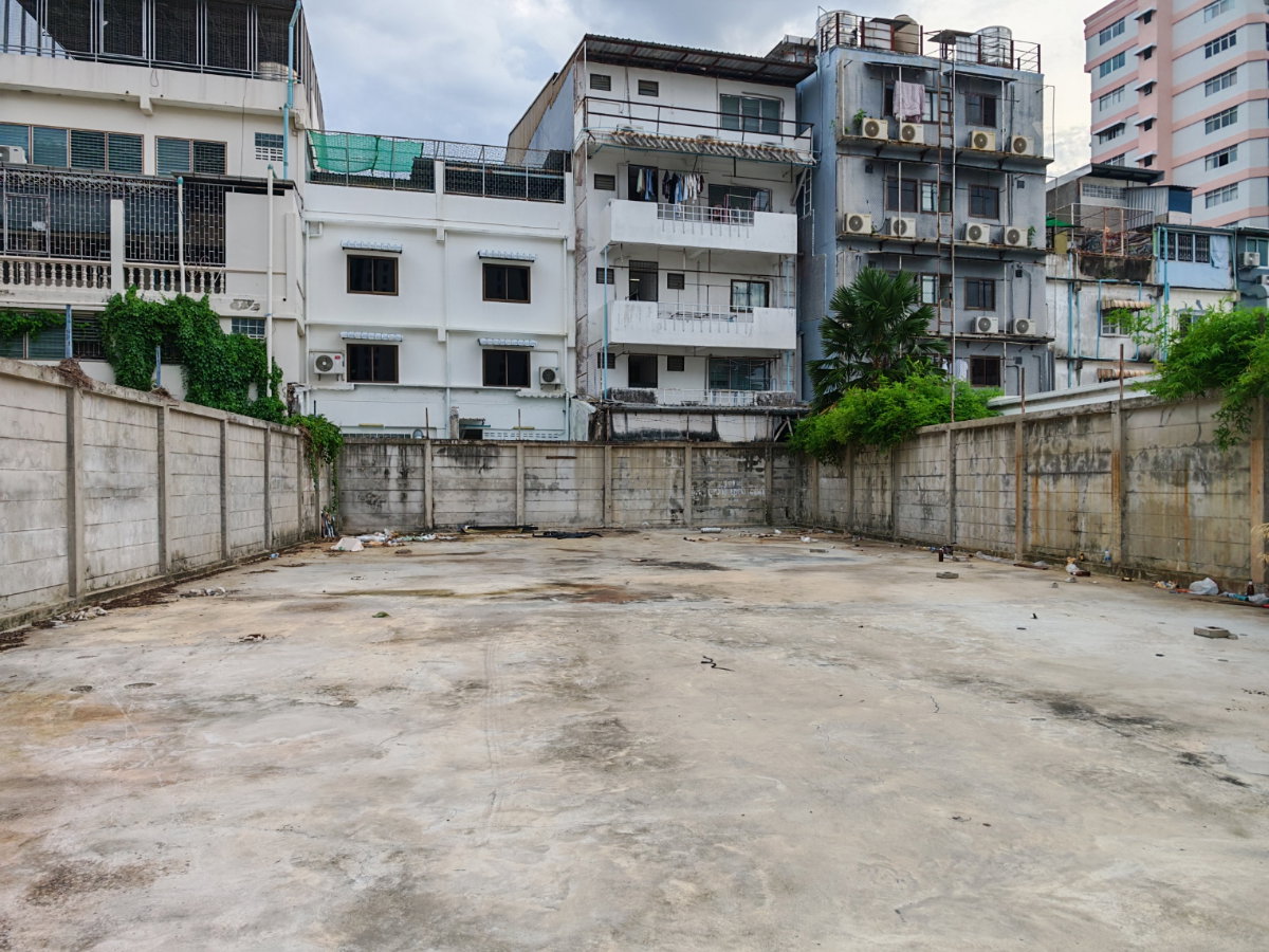 picture Land for rent at Soi Udomsuk 11 - 3/8