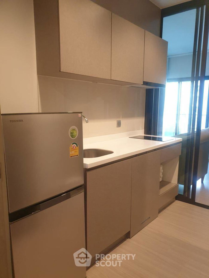 picture High-Floor 1-BR Condo, Life Asoke Rama 9, 300m to MRT Phra Ram 9 (ID 1540574) - 10/10