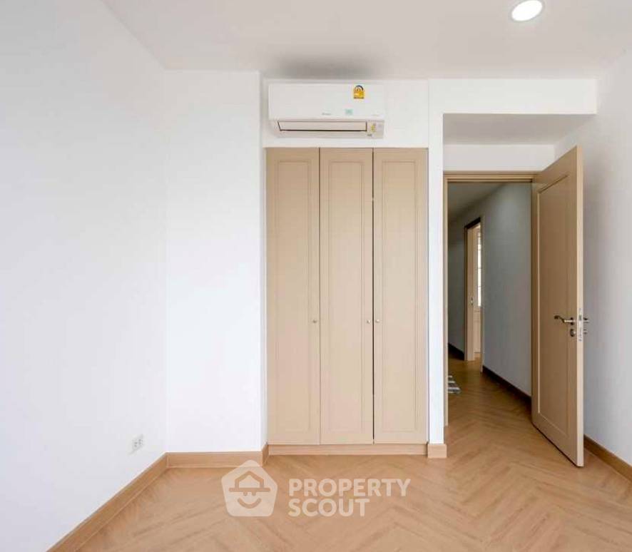 รูป คอนโด 2 ห้องนอน 117 ตร.ม. ราคาน่าสนใจ ใกล้ BTS นานา (300 ม.) | สรัญชัย แมนชั่น คอนโด (ID 3121151) - รูปที่ 9/12