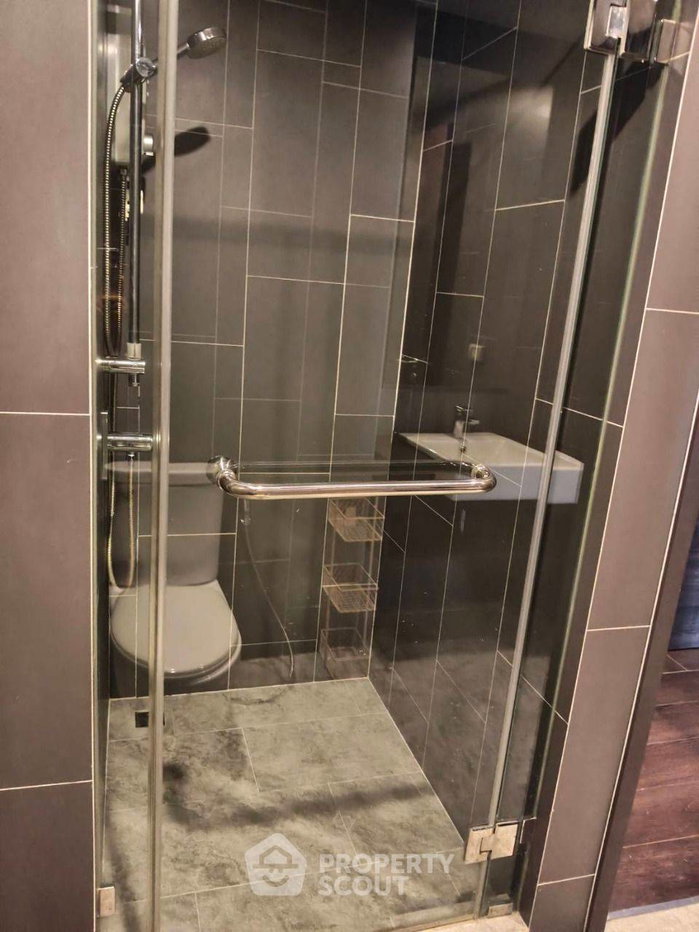 picture 2-BR Condo For Rent At C Ekkamai, 9th Floor Near ARL Ramkhamhaeng (ID 3118212) - 11/15