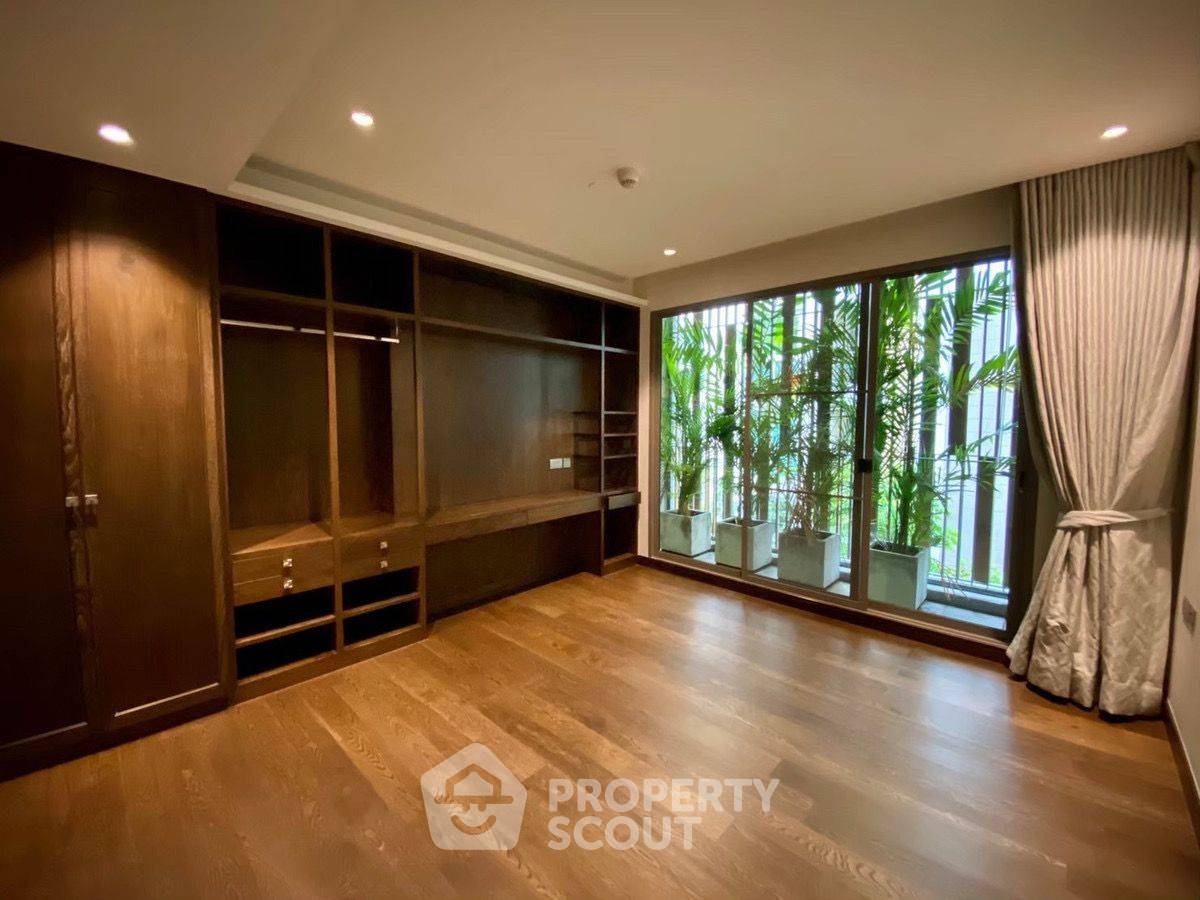 picture 3-Bedroom Condo At Supreme Legend Condominium Near MRT Khlong Toei (ID 3125354) - 6/41