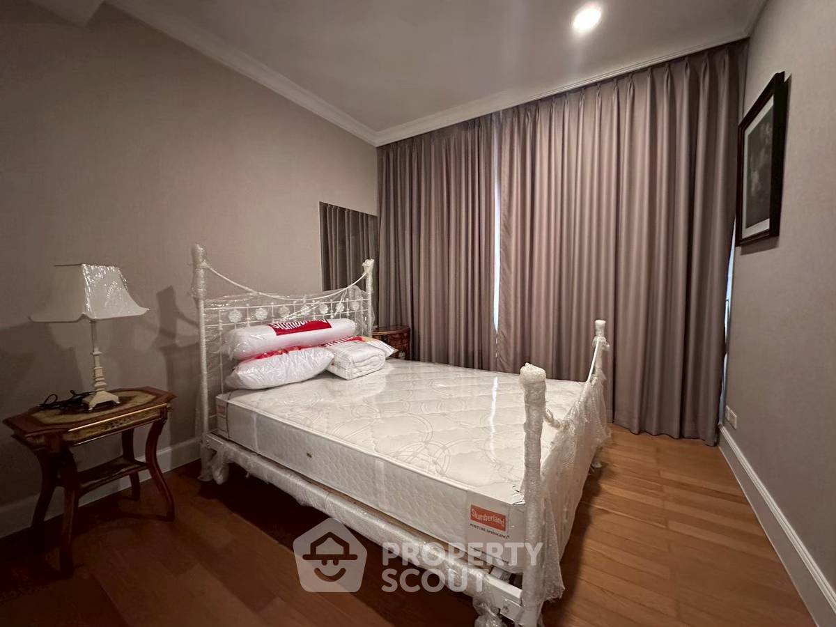 รูป คอนโด 3 ห้องนอน Royce Private Residences ชั้น 8 ขนาด 145 ตร.ม. ใกล้ MRT สุขุมวิท (ID 3124676) - รูปที่ 9/12