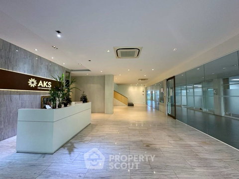 คอนโด 1 ห้องนอน 783 ตร.ม. ที่ Garden Asoke-Rama 9 ใกล้ MRT เพชรบุรี (ID 3126903)