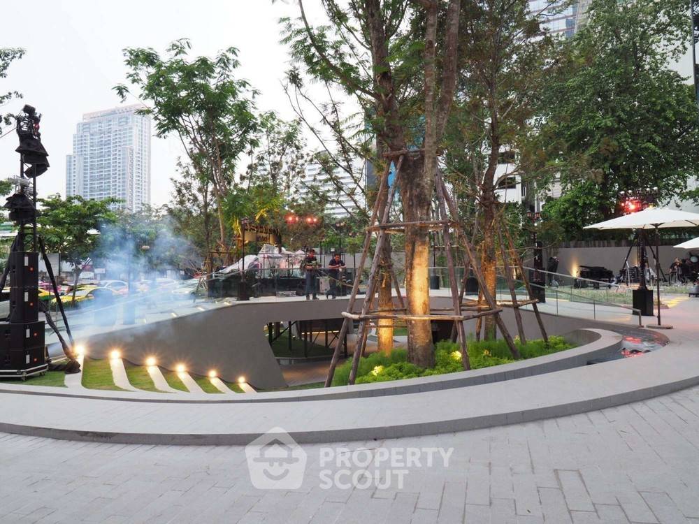 picture High-Floor 1-BR Condo Ashton Silom, 300m to BTS Chong Nonsi (ID 347736) - 7/14