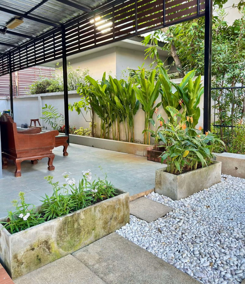 รูป 🏡 ให้เช่าบ้านเดี่ยว ร่มรื่น มีสวนขนาดเล็ก ในโครงการคุณภาพ สิ่งแวดล้อมดี ความปลอดภัยสูง ใกล้ห้างสรรพสินค้า, โรงเรียนนานาชาติ และอื่นๆอีกมากมาย - รูปที่ 3/17