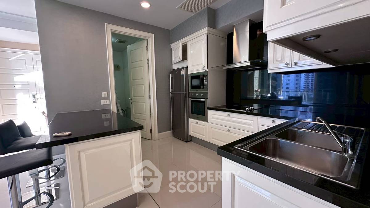 รูป คอนโด 3 ห้องนอน Royce Private Residences ชั้น 8 ขนาด 145 ตร.ม. ใกล้ MRT สุขุมวิท (ID 3124676) - รูปที่ 4/12