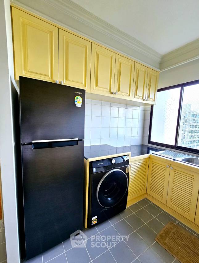 picture 3-BR Condo At Beach Villa Viphavadee, 179 Sqm In Sattahip (ID 3118395) - 11/40