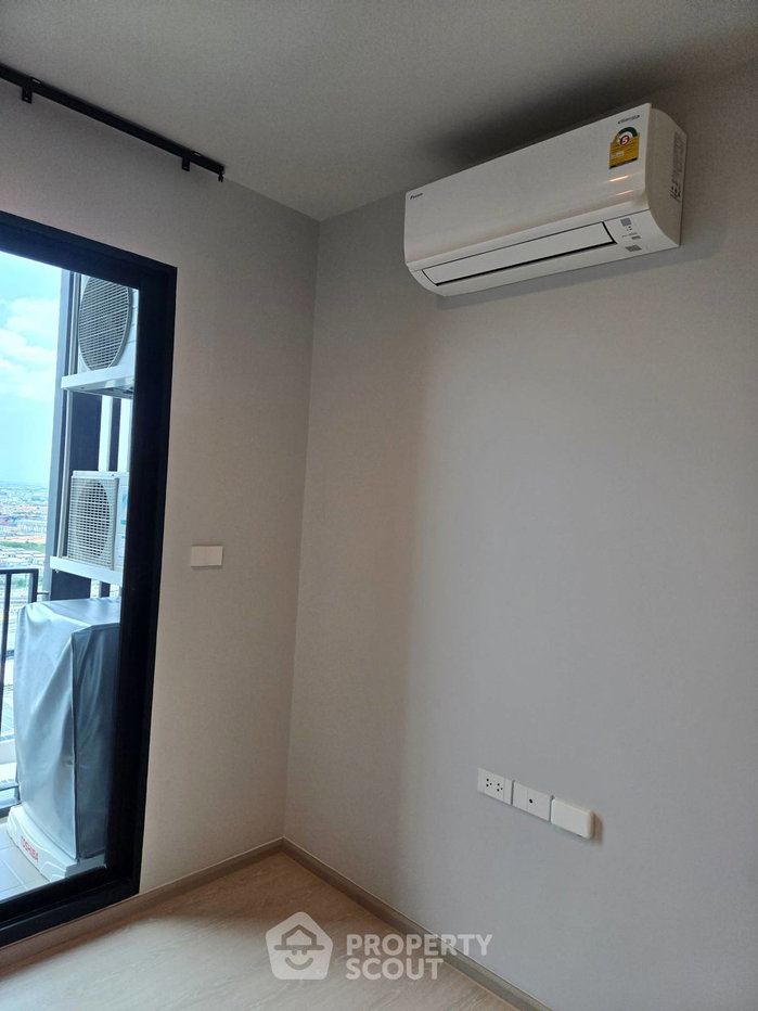 picture High-Floor 1-BR 30 Sqm Condo at NUE Mega Plus Bangna (ID 3125226) - 7/9