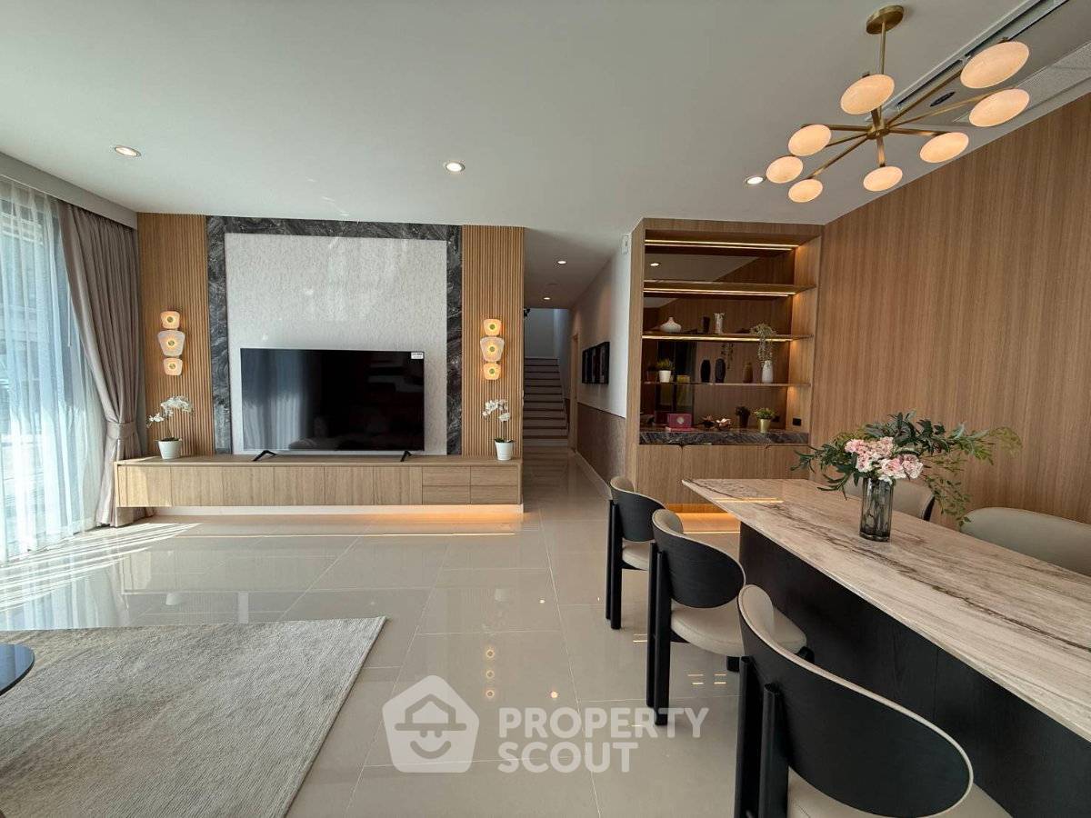 picture 4-Bed House For Rent, AVIAN Bangna Km.5, Bang Kaeo (ID 3120747) - 3/20