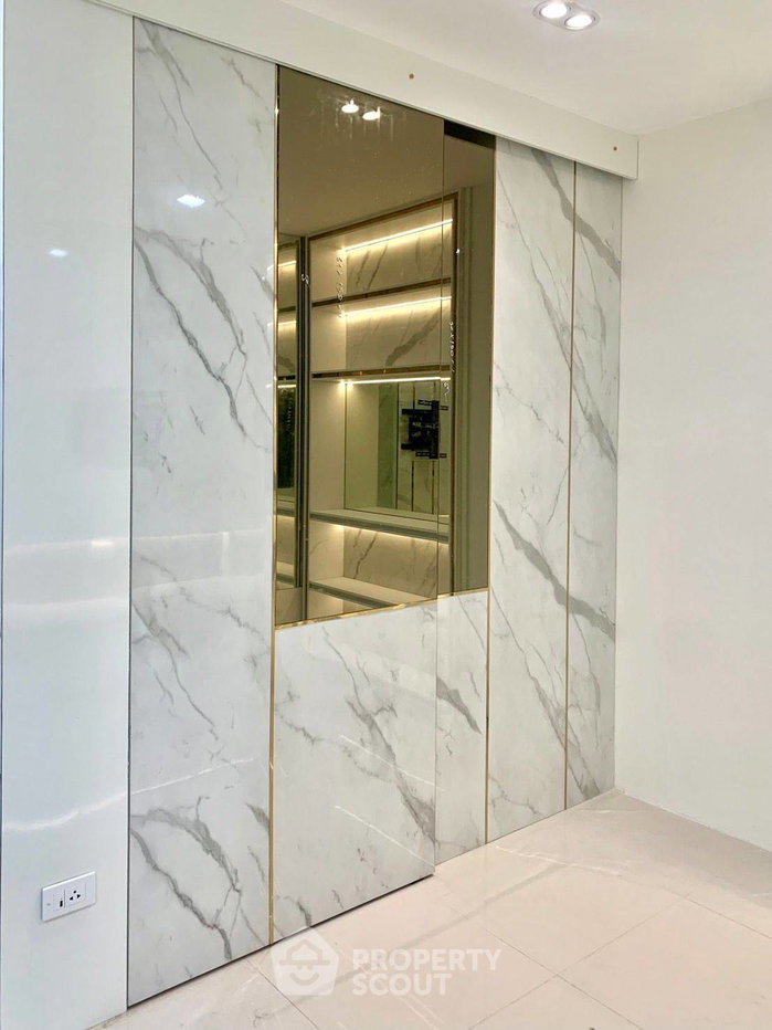 picture 2-BR Condo For Sale, The Winning Tower, ARL Ramkhamhaeng (ID 497198) - 13/45