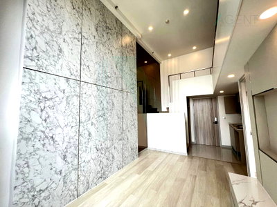 Condos for sale : 🔺 For Sell Condo KNIGHTSBRIDGE PRIME SATHORN Building 1, Floor 33,1 bed room, Room size 44.00 sqm