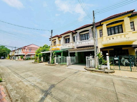 🏡 ขายทาวน์โฮม 2 ชั้น โครงการ บุศรินทร์ แม่โจ้ (Land & Houses) T.063-6649056