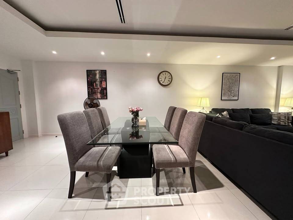 picture 3-BR Condo For Rent In VN Residence 2, Near Phratamnak (ID 3121932) - 4/27