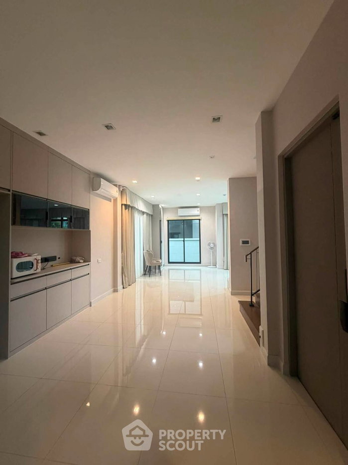 รูป บ้านเดี่ยว 3 ห้องนอน ขาย กรุงเทพ บูเลอวาร์ด บางนา-ศรีนครินทร์ (ID 3126763) - รูปที่ 6/13