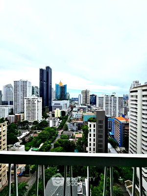 Condos for rent : 2-BR Condo At Noble Recole Sukhumvit 19, 400m to MRT Sukhumvit (ID 3115314)