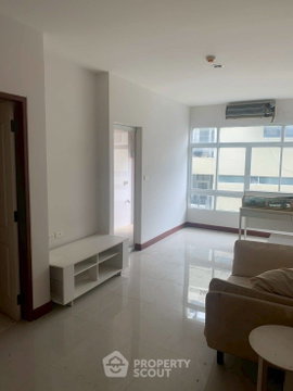 1-BR Condo In Ease Ratchada Condominium, 7th-Floor Chan Kasem (ID 3116196)
