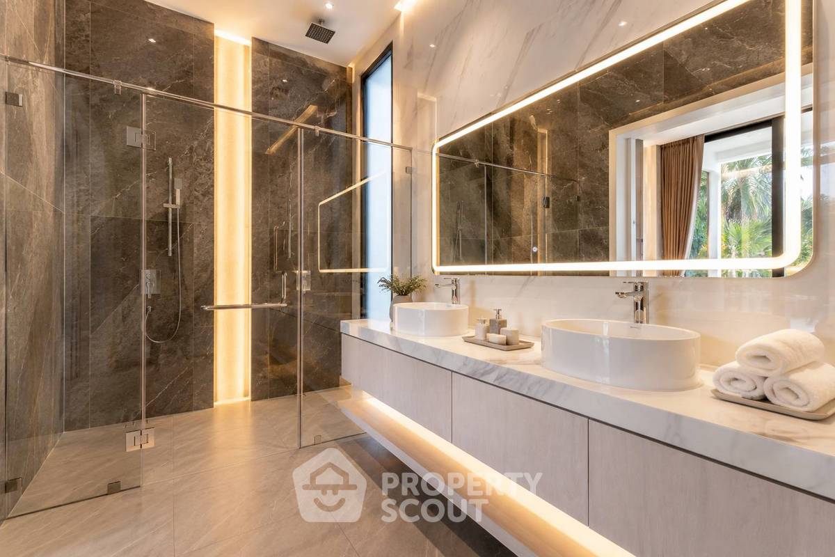 รูป วิลล่า 7 ห้องนอน ขาย พร้อมเลี้ยงสัตว์ได้ Majestic House Sea View พัทยา (ID 2497016) - รูปที่ 12/17