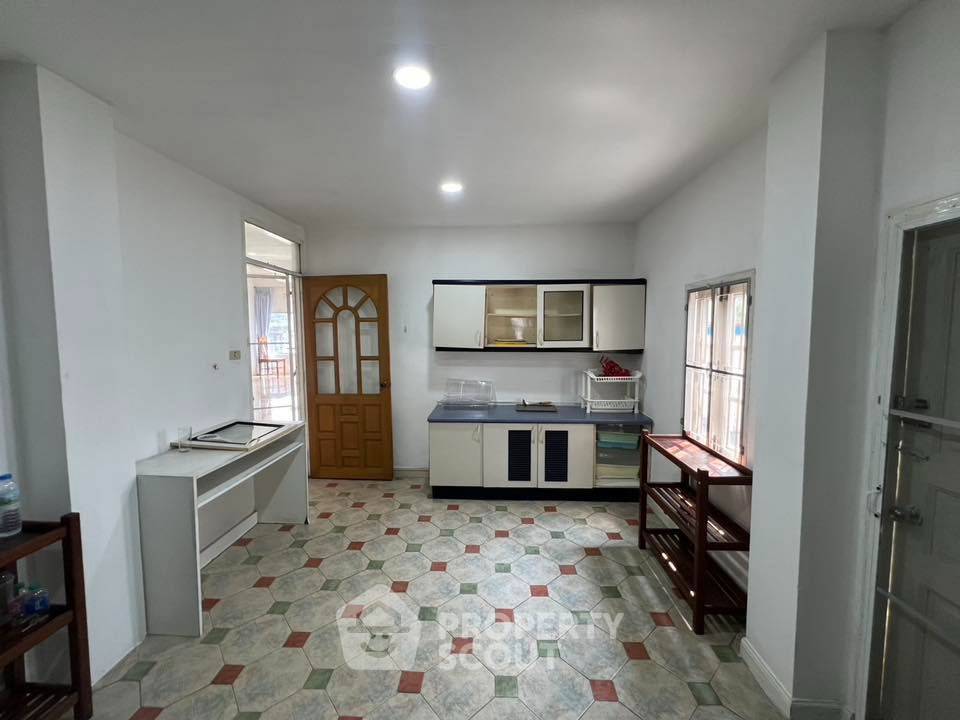 รูป บ้าน 5 ห้องนอน ให้เช่า หมู่บ้าน Magmai Village Ramindra 103/3 แขวงคันนายาว (ID 2676850) - รูปที่ 9/38