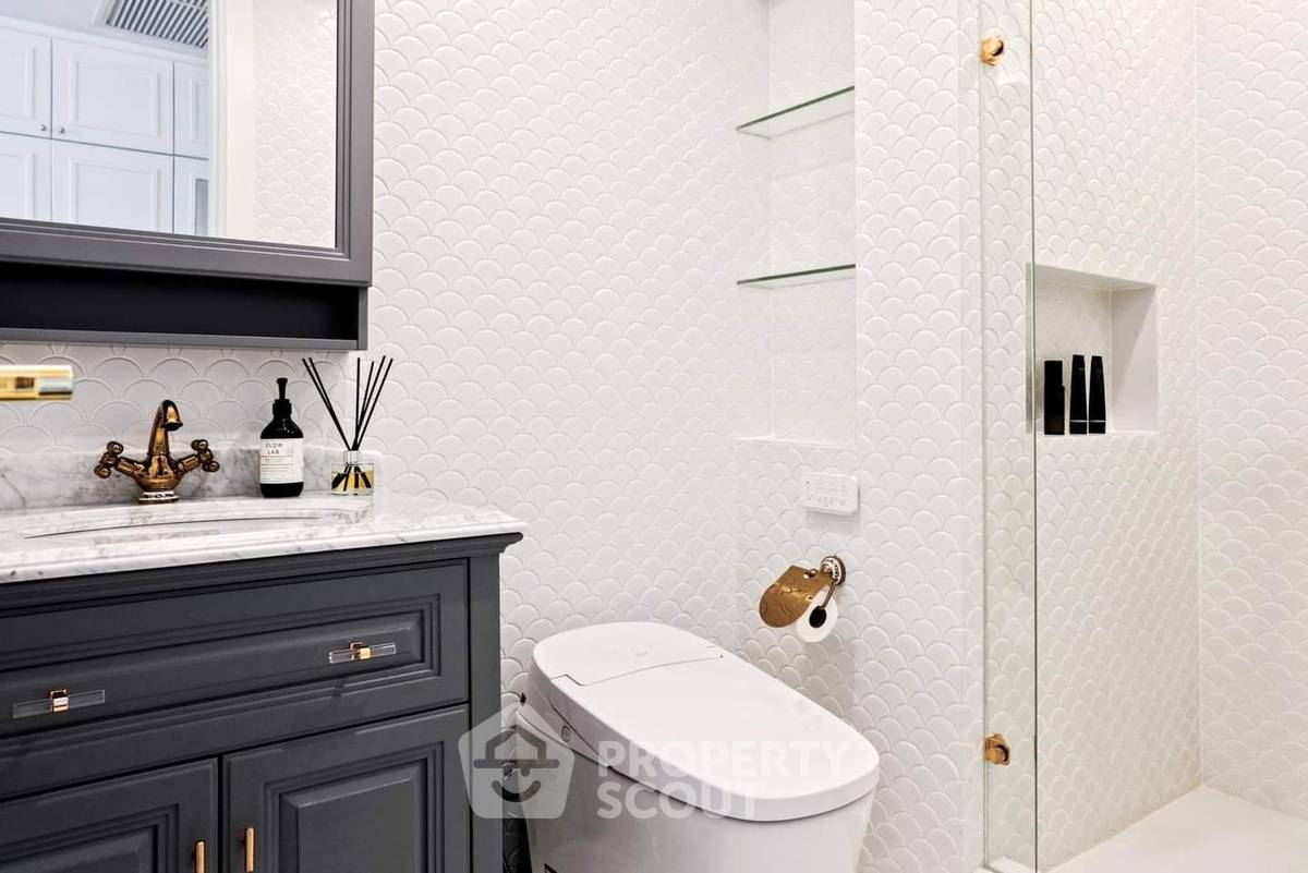 รูป คอนโด 4 ห้องนอน Athenee Residence ชั้น 8 ใกล้ BTS เพลินจิต 200 ม. (ID 1930495) - รูปที่ 11/25