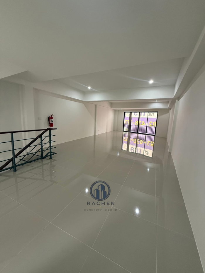 รูป ขาย ทาวน์โฮม 3 ชั้น ใจกลางเมืองหาดใหญ่ เนื้อที่ 26.3 ตร.วา เหมาะทำ home Office, คาเฟ่ ขาย 8.9 ล. - รูปที่ 8/12
