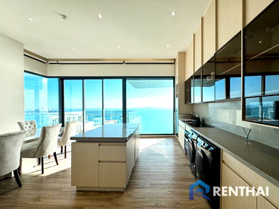 Condos for sale : Living Above the Skyline  Arom Wongamat