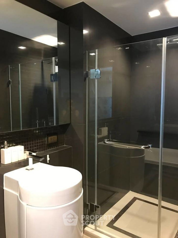 รูป คอนโด 1 ห้องนอน ห้องสูงชั้น 33 พื้นที่ 45 ตร.ม. ริธึ่ม สาทร ใกล้ BTS สะพานตากสิน 300 ม. (ID 2725134) - รูปที่ 5/5