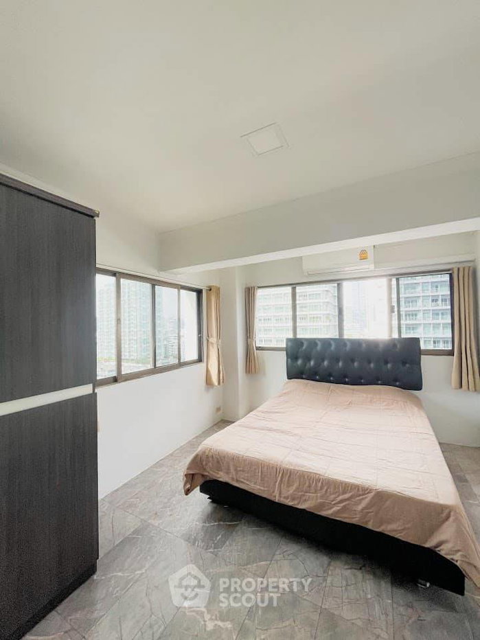 รูป คอนโด 2 ห้องนอน 50 ตร.ม. ชั้น 16 ที่ Thonglor Tower Condominium ใกล้ BTS ทองหล่อ (ID 879776) - รูปที่ 4/17