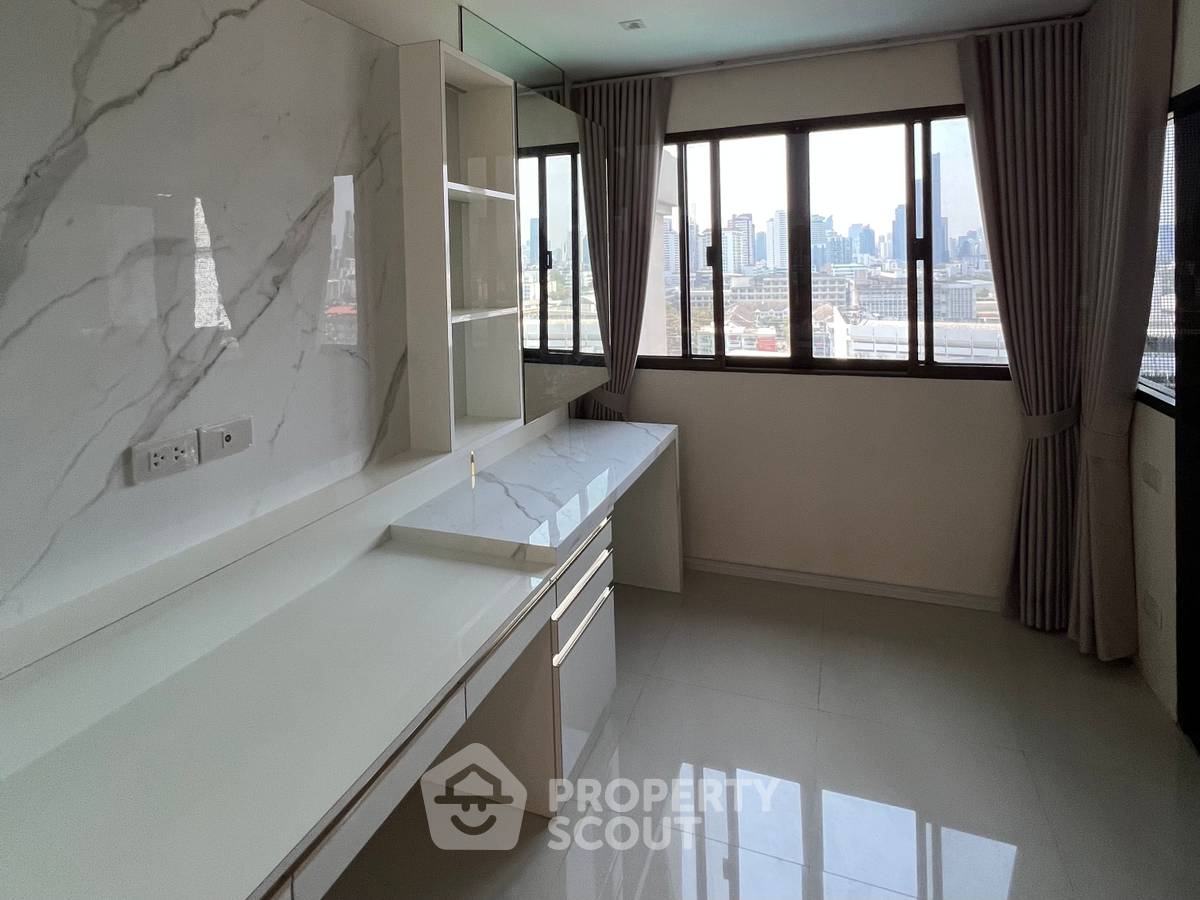 picture 2-BR Condo For Sale, The Winning Tower, ARL Ramkhamhaeng (ID 497198) - 25/45