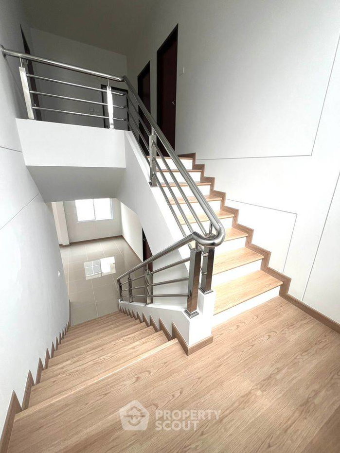 picture 4-BR House For Sale, Pet-Friendly Suksomruethai Project Near Yang Noeng (ID 3119911) - 6/10