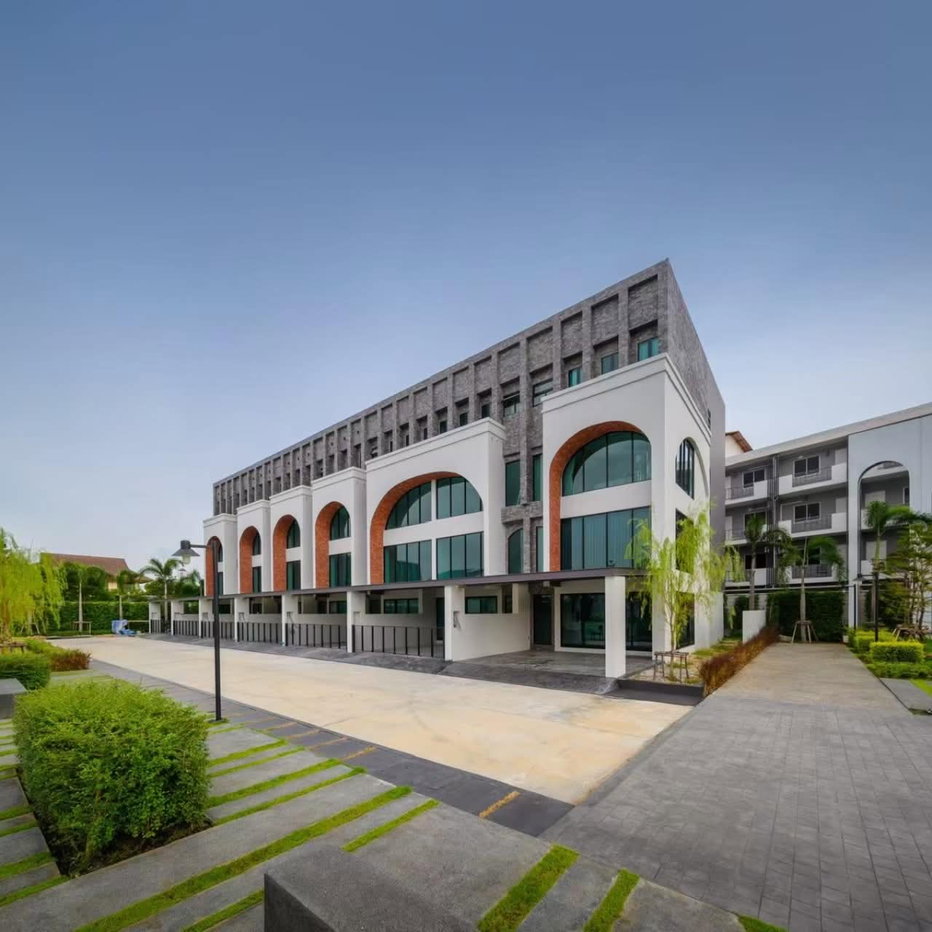 picture The Britt Chiang Mai - Type E Shophouse/Townhome 4-Storey, San Sai Zone - 3/23