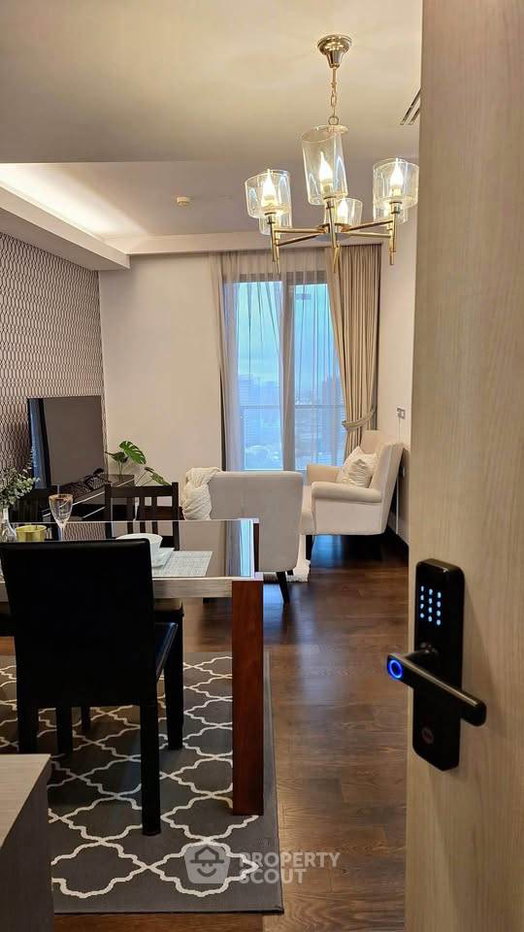 picture 2-BR 55 Sqm On 22nd Floor At The Lumpini 24 Near BTS Phrom Phong (ID 2748962) - 1/6