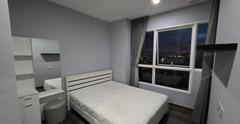 rent: Let Ice Ratchathewi. Beautiful apartment in a great location, ready to move in. Near BTS Ratchathewi. Interested? Add me on Line: @841qqlnr