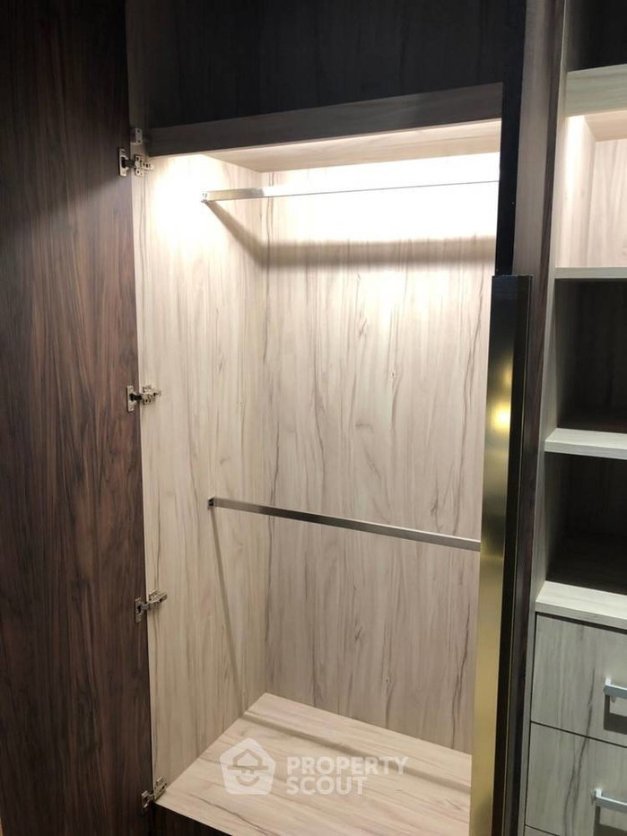 picture High-Floor 1-BR Condo Ashton Silom, 300m to BTS Chong Nonsi (ID 347736) - 6/14