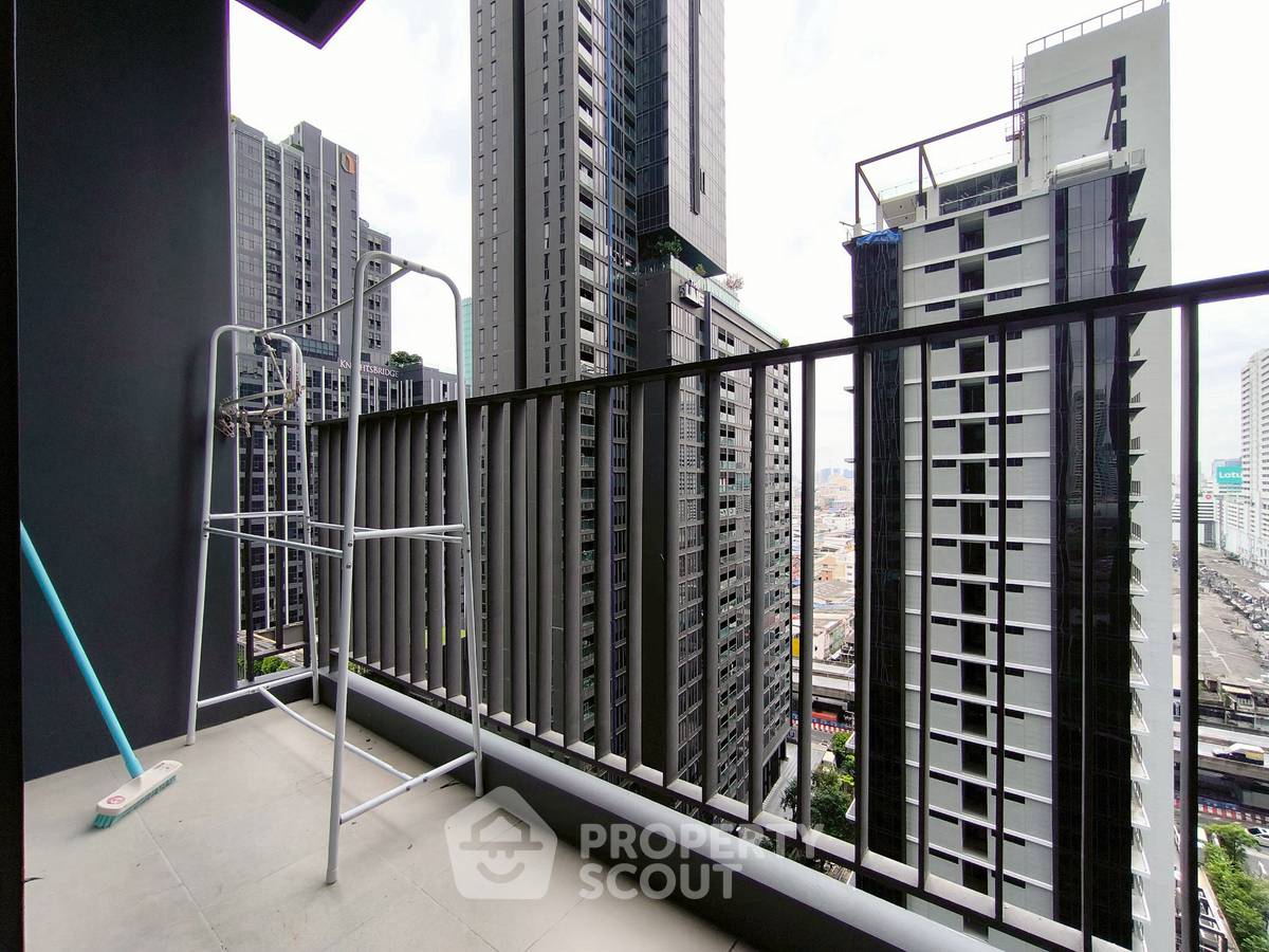 picture 2-BR Condo At Life Asoke - Rama 9, 17th Floor, 300m To MRT Phra Ram 9 (ID 3119919) - 13/13