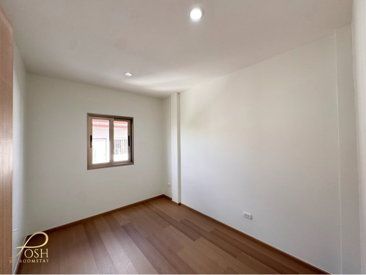 รูป บ้านทาวน์โฮม2ชั้นสร้างใหม่สไตล์โมเดิร์น ทำเลรัษฎา กู้กู ออกแบบทุกพื้นที่ให้ตอบโจทย์การใช้ชีวิต  3ห้องนอน 3ห้องน้ำ 2พื้นที่จอดรถ - รูปที่ 29/31
