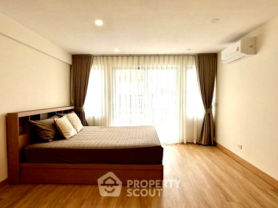 Condos for rent : 1-BR Condo For Rent At Raintree Villa Sukhumvit 53, 7th Floor Near BTS Thong Lor (ID 3118234)