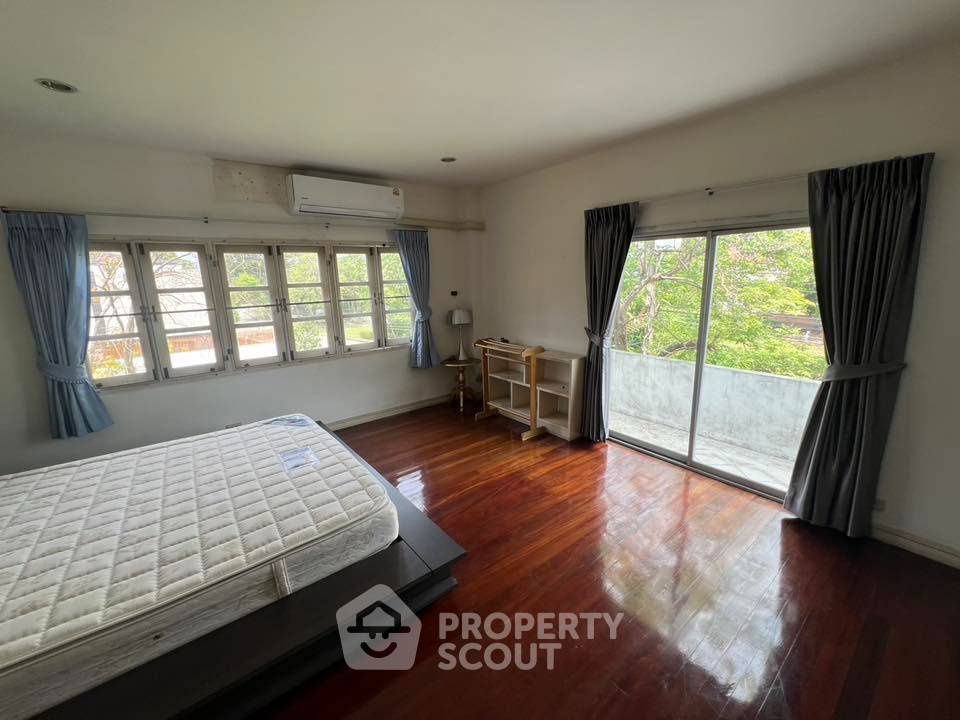 รูป บ้าน 5 ห้องนอน ให้เช่า หมู่บ้าน Magmai Village Ramindra 103/3 แขวงคันนายาว (ID 2676850) - รูปที่ 25/38