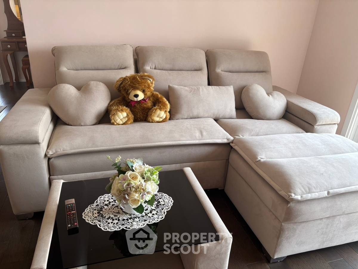 picture 2-BR Condo The Saint Residences | High-Floor | 100m To MRT Phahon Yothin (ID 3119366) - 4/15